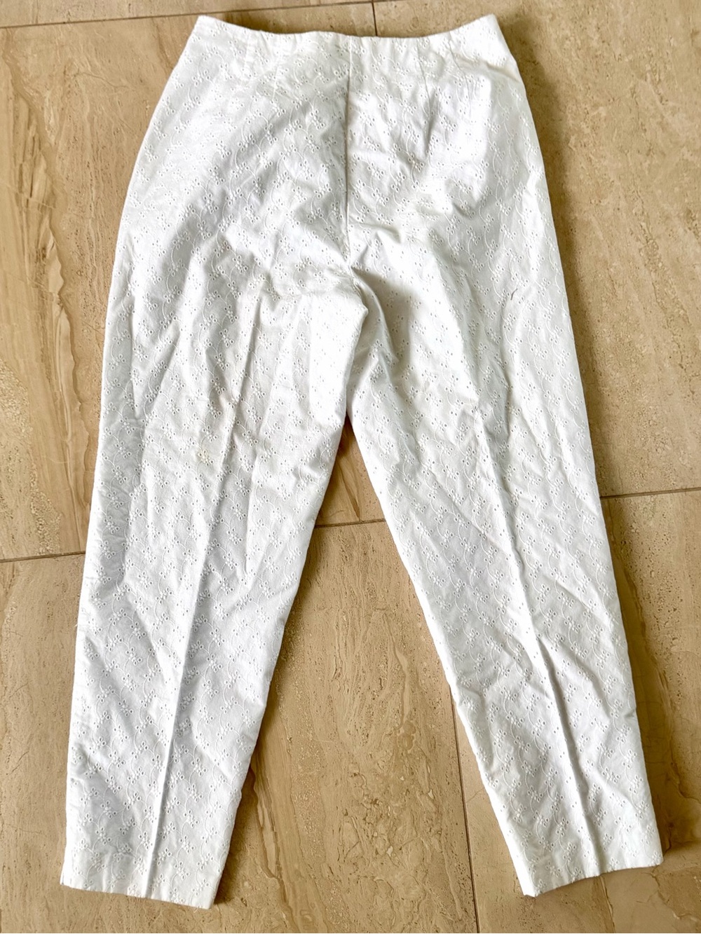 Talbots White Eyelet Cropped Capri Pants Cotton Size 10 summer, euc
